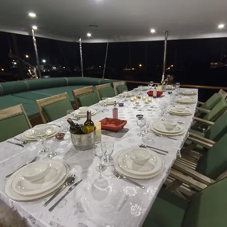 Omerbey Yacht
